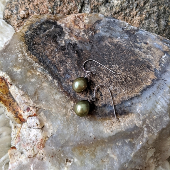 GENUINE PEARL • Pearl and Sterling Earrings - Picture 2 of 2